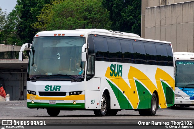 Autobuses Sur 6107 na cidade de Venustiano Carranza, Ciudad de México, México, por Omar Ramírez Thor2102. Número da foto: #10656463.