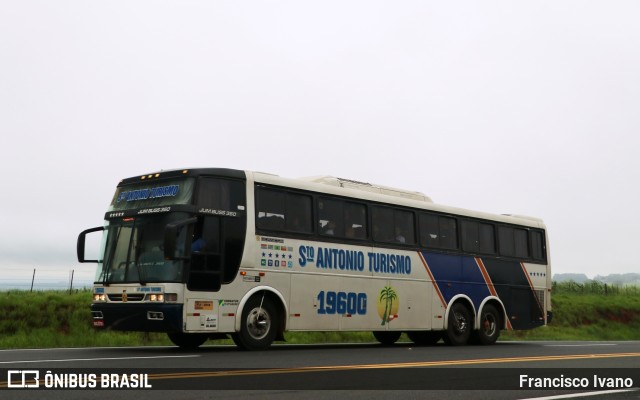 Santo Antônio Turismo 19600 na cidade de Marília, São Paulo, Brasil, por Francisco Ivano. ID da foto: 10662041.