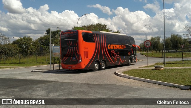 Catedral Turismo 20300 na cidade de Brasília, Distrito Federal, Brasil, por Cleiton Feitosa. Número da foto: #10665031.