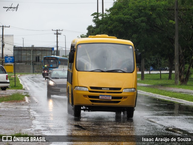 Escolares 6C40 na cidade de Samambaia, Distrito Federal, Brasil, por Isaac Araújo de Souza. Número da foto: #10663349.