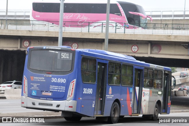 Empresa de Ônibus Vila Galvão 30.690 na cidade de São Paulo, São Paulo, Brasil, por jessé pereira. Número da foto: #10664811.