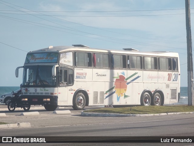 Ônibus Particulares 100 na cidade de Maceió, Alagoas, Brasil, por Luiz Fernando. ID da foto: 10667867.