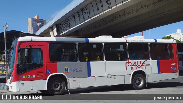 Suzantur Mauá 1237 na cidade de Mauá, São Paulo, Brasil, por jessé pereira. ID da foto: 10666462.