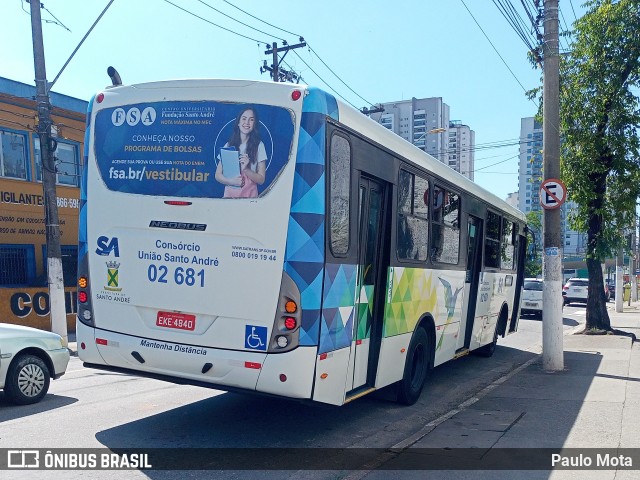 Viação Vaz 02 681 na cidade de Santo André, São Paulo, Brasil, por Paulo Mota. Número da foto: #10667863.