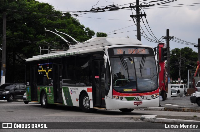 Metra - Sistema Metropolitano de Transporte 7218 na cidade de São Paulo, São Paulo, Brasil, por Lucas Mendes. Número da foto: #10668178.
