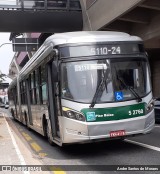 Via Sudeste Transportes S.A. 5 2760 na cidade de São Paulo, São Paulo, Brasil, por Andre Santos de Moraes. ID da foto: :id.