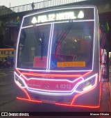 Express Transportes Urbanos Ltda 4 8212 na cidade de São Paulo, São Paulo, Brasil, por Marcos Oliveira. Número da foto: #:id.