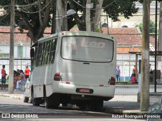 Ônibus Particulares 8425 na cidade de Cachoeira, Bahia, Brasil, por Rafael Rodrigues Forencio. ID da foto: 10672331.