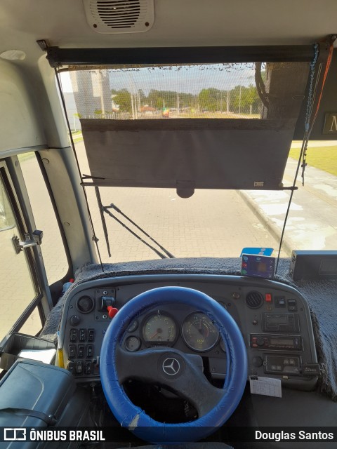 ATL - Associação dos Transportadores de Passageiros por Lotação 134 na cidade de Porto Alegre, Rio Grande do Sul, Brasil, por Douglas Santos. Número da foto: #10672646.