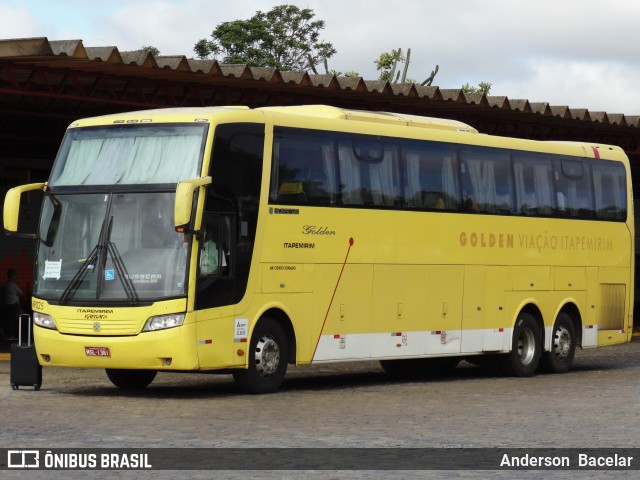 Viação Itapemirim 49025 na cidade de Vitória da Conquista, Bahia, Brasil, por Anderson  Bacelar. ID da foto: 10674139.