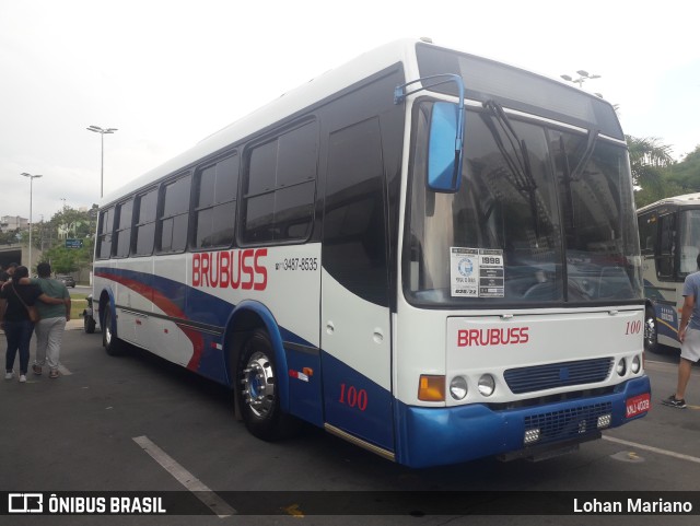 Brubuss Transportes 100 na cidade de Barueri, São Paulo, Brasil, por Lohan Mariano. Número da foto: #10672856.