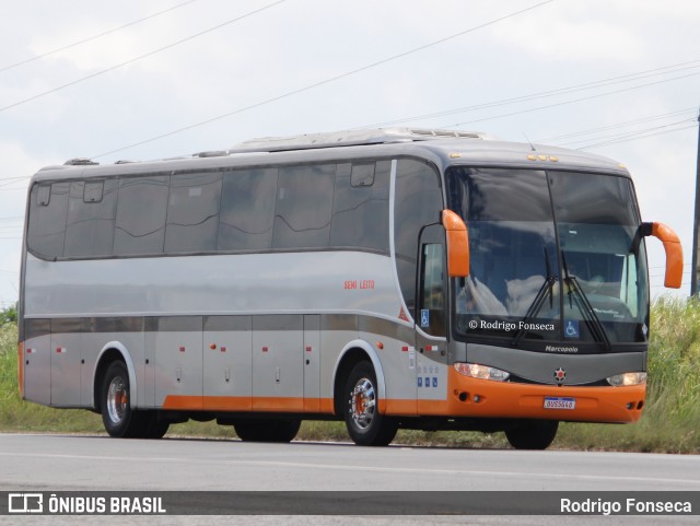 Ônibus Particulares 5648 na cidade de Messias, Alagoas, Brasil, por Rodrigo Fonseca. ID da foto: 10677420.