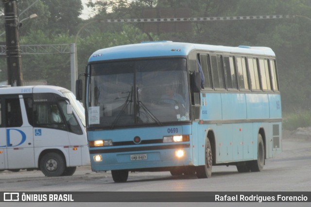 Ônibus Particulares 25000 na cidade de Jaboatão dos Guararapes, Pernambuco, Brasil, por Rafael Rodrigues Forencio. ID da foto: 10675498.