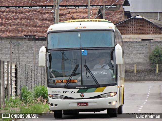 Empresa Gontijo de Transportes 17365 na cidade de Juiz de Fora, Minas Gerais, Brasil, por Luiz Krolman. ID da foto: 10677571.