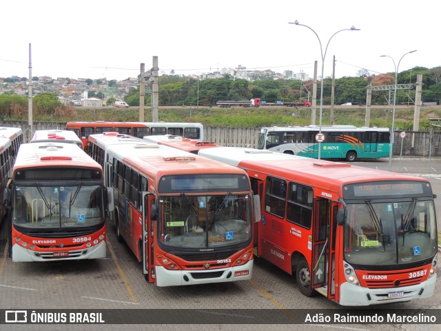 Expresso Luziense > Territorial Com. Part. e Empreendimentos 30594 na cidade de Belo Horizonte, Minas Gerais, Brasil, por Adão Raimundo Marcelino. ID da foto: 10681039.