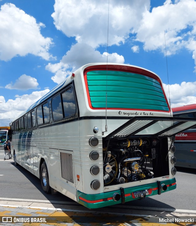 Ônibus Particulares EVC7B60 na cidade de Barueri, São Paulo, Brasil, por Michel Nowacki. Número da foto: #10624296.