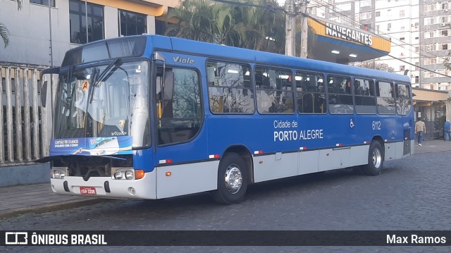 Auto Viação Navegantes 6112 na cidade de Porto Alegre, Rio Grande do Sul, Brasil, por Max Ramos. Número da foto: #10621948.