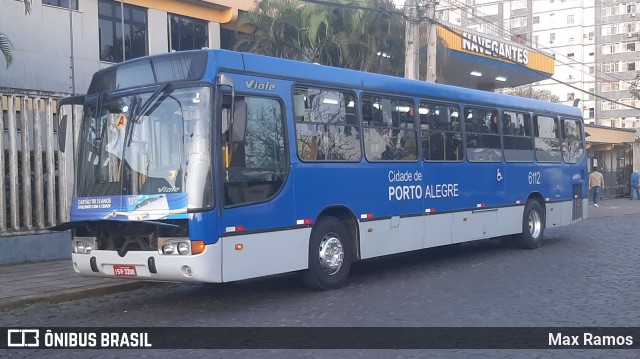 Auto Viação Navegantes 6112 na cidade de Porto Alegre, Rio Grande do Sul, Brasil, por Max Ramos. ID da foto: 10621948.