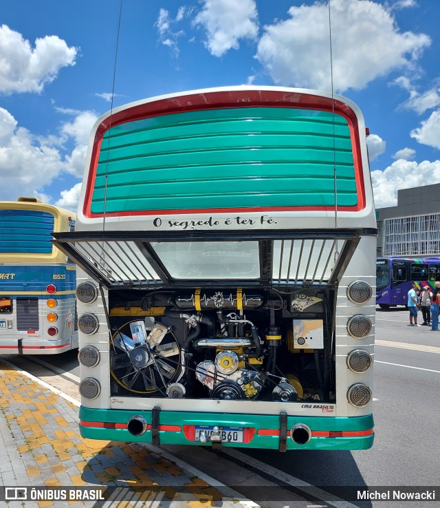 Ônibus Particulares EVC7B60 na cidade de Barueri, São Paulo, Brasil, por Michel Nowacki. Número da foto: #10624313.