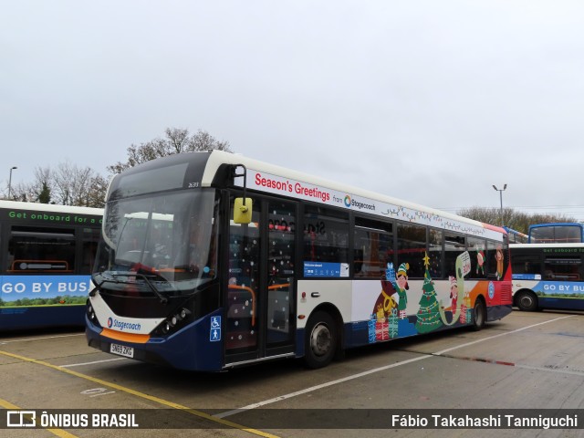 Stagecoach 26313 na cidade de Basingstoke, Hampshire, Inglaterra, por Fábio Takahashi Tanniguchi. Número da foto: #10623612.
