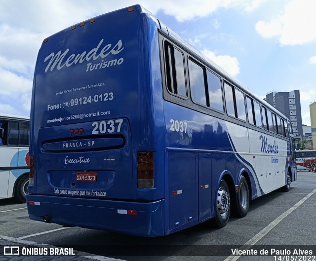 Mendes Turismo 2037 na cidade de Aparecida, São Paulo, Brasil, por Vicente de Paulo Alves. Número da foto: #10681616.
