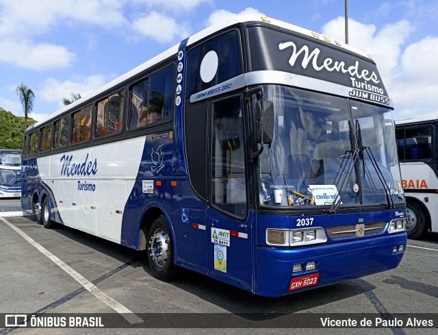Mendes Turismo 2037 na cidade de Aparecida, São Paulo, Brasil, por Vicente de Paulo Alves. Número da foto: #10681619.