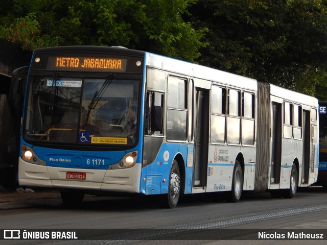 Viação Grajaú S.A. 6 1171 na cidade de São Paulo, São Paulo, Brasil, por Nicolas Matheusz. Número da foto: #10683344.