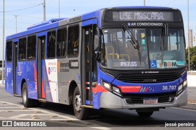 Empresa de Ônibus Vila Galvão 30.707 na cidade de São Paulo, São Paulo, Brasil, por jessé pereira. ID da foto: 10683548.