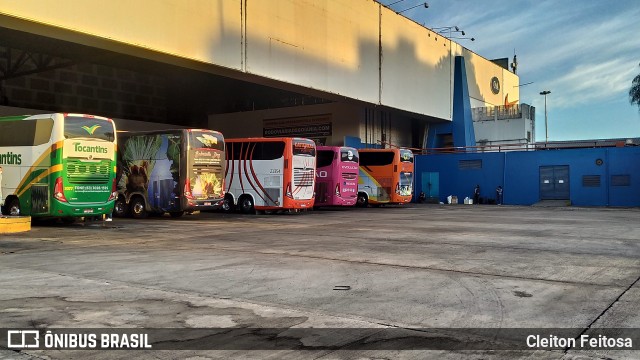 Terminais Rodoviários e Urbanos  na cidade de Goiânia, Goiás, Brasil, por Cleiton Feitosa. ID da foto: 10681579.