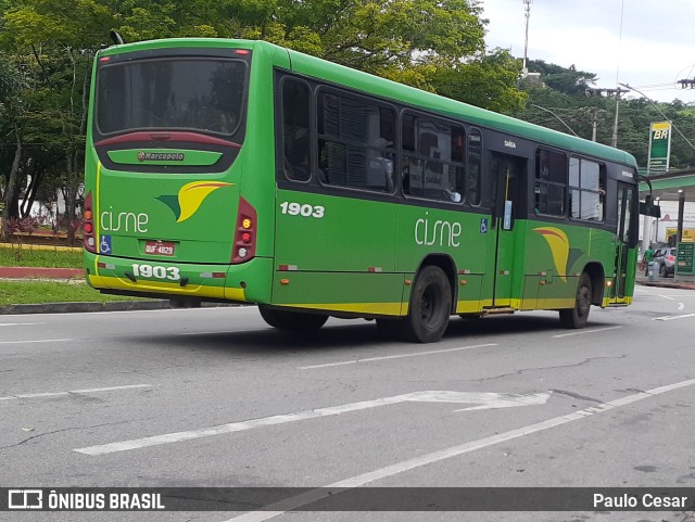 Transportes Cisne 1903 na cidade de Itabira, Minas Gerais, Brasil, por Paulo Cesar. Número da foto: #10690197.