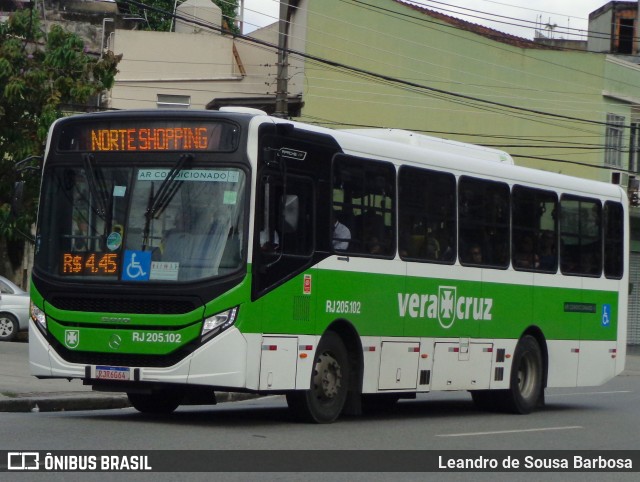 Viação Vera Cruz RJ 205.102 na cidade de Rio de Janeiro, Rio de Janeiro, Brasil, por Leandro de Sousa Barbosa. ID da foto: 10691036.