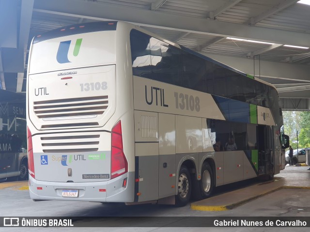 UTIL - União Transporte Interestadual de Luxo 13108 na cidade de Resende, Rio de Janeiro, Brasil, por Gabriel Nunes de Carvalho. Número da foto: #10688441.