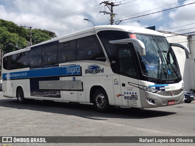 Auto Viação Bragança 18029 na cidade de São Paulo, São Paulo, Brasil, por Rafael Lopes de Oliveira. Número da foto: #10688368.