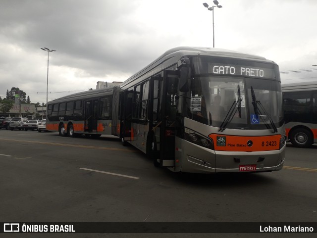 Viação Gato Preto 8 2423 na cidade de Barueri, São Paulo, Brasil, por Lohan Mariano. Número da foto: #10688246.