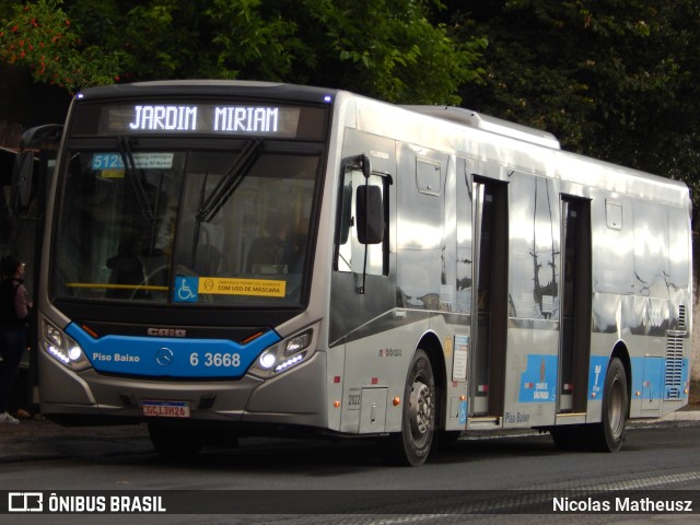 Viação Paratodos > São Jorge > Metropolitana São Paulo > Mobibrasil 6 3668 na cidade de São Paulo, São Paulo, Brasil, por Nicolas Matheusz. ID da foto: 10690190.