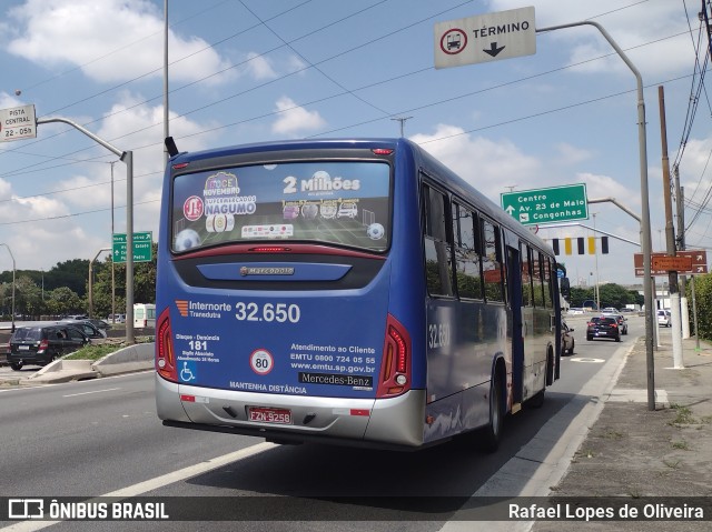 Viação Transdutra 32.650 na cidade de São Paulo, São Paulo, Brasil, por Rafael Lopes de Oliveira. Número da foto: #10695099.