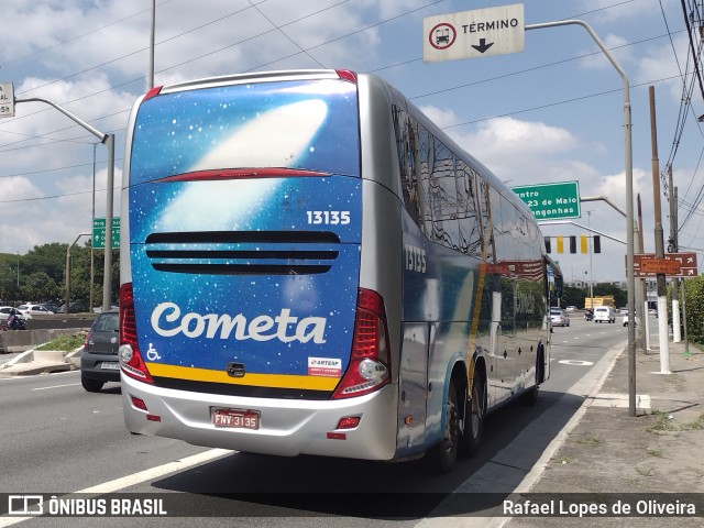 Viação Cometa 13135 na cidade de São Paulo, São Paulo, Brasil, por Rafael Lopes de Oliveira. Número da foto: #10691476.