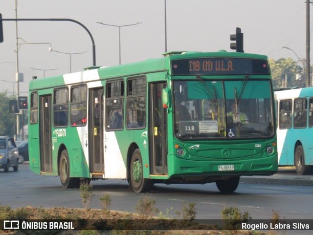 Buses Vule 1281 na cidade de Cerrillos, Santiago, Metropolitana de Santiago, Chile, por Rogelio Labra Silva. Número da foto: #10696679.