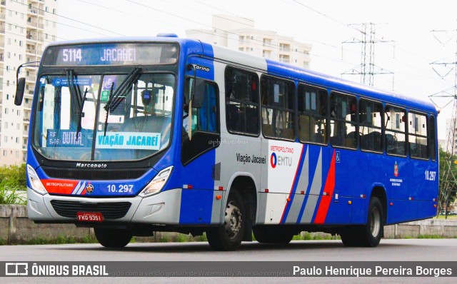 Viação Jacareí 10.297 na cidade de São José dos Campos, São Paulo, Brasil, por Paulo Henrique Pereira Borges. Número da foto: #10697818.