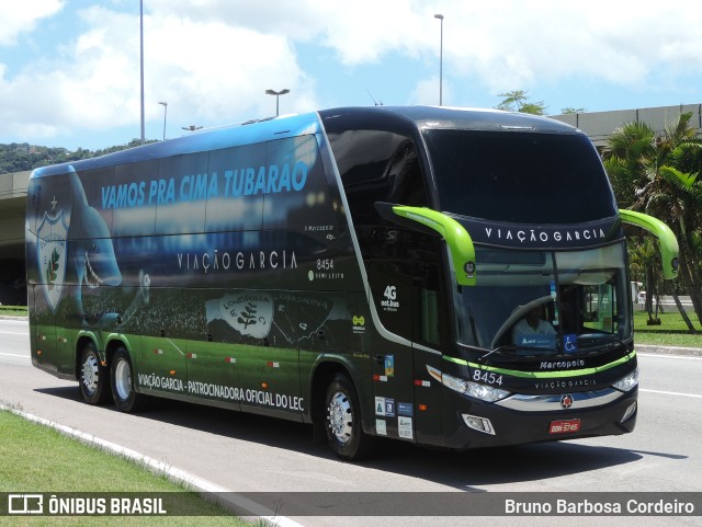 Viação Garcia 8454 na cidade de Florianópolis, Santa Catarina, Brasil, por Bruno Barbosa Cordeiro. Número da foto: #10695969.