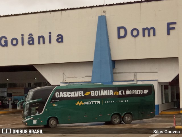 Viação Motta 18019 na cidade de Goiânia, Goiás, Brasil, por Silas Gouvea. Número da foto: #10695717.