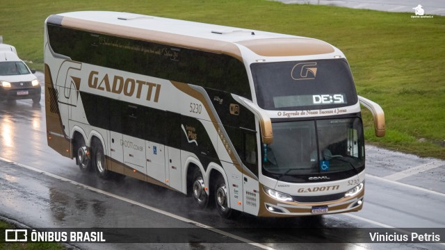 Auto Viação Gadotti 5230 na cidade de Joinville, Santa Catarina, Brasil, por Vinicius Petris. Número da foto: #10697023.