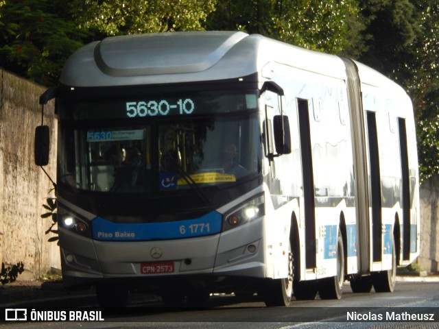 Viação Grajaú S.A. 6 1771 na cidade de São Paulo, São Paulo, Brasil, por Nicolas Matheusz. Número da foto: #10695808.