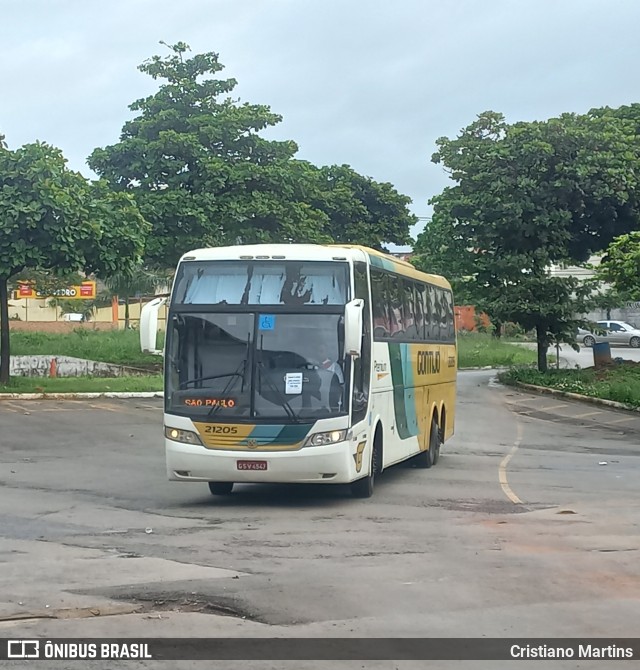 Empresa Gontijo de Transportes 21205 na cidade de Montes Claros, Minas Gerais, Brasil, por Cristiano Martins. Número da foto: #10705995.