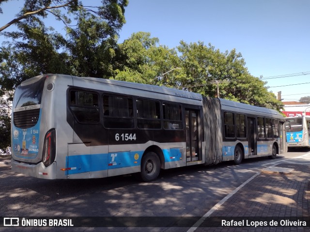 Viação Grajaú S.A. 6 1544 na cidade de São Paulo, São Paulo, Brasil, por Rafael Lopes de Oliveira. ID da foto: 10704193.