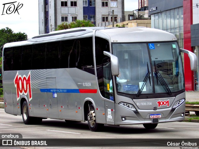 Auto Viação 1001 RJ 108.054 na cidade de Belo Horizonte, Minas Gerais, Brasil, por César Ônibus. Número da foto: #10705656.