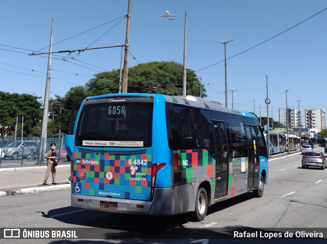 Viação Paratodos > São Jorge > Metropolitana São Paulo > Mobibrasil 6 4842 na cidade de São Paulo, São Paulo, Brasil, por Rafael Lopes de Oliveira. Número da foto: #10707118.