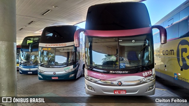 Vale Way Service 8810 na cidade de Pirassununga, São Paulo, Brasil, por Cleiton Feitosa. Número da foto: #10710340.