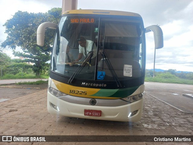 Empresa Gontijo de Transportes 18255 na cidade de Montes Claros, Minas Gerais, Brasil, por Cristiano Martins. ID da foto: 10708708.