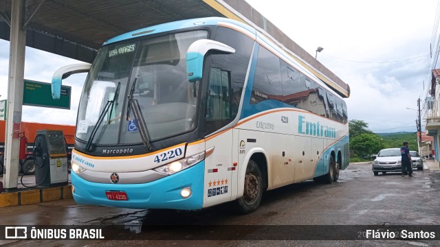Emtram 4220 na cidade de Ibotirama, Bahia, Brasil, por Flávio  Santos. Número da foto: #10707823.